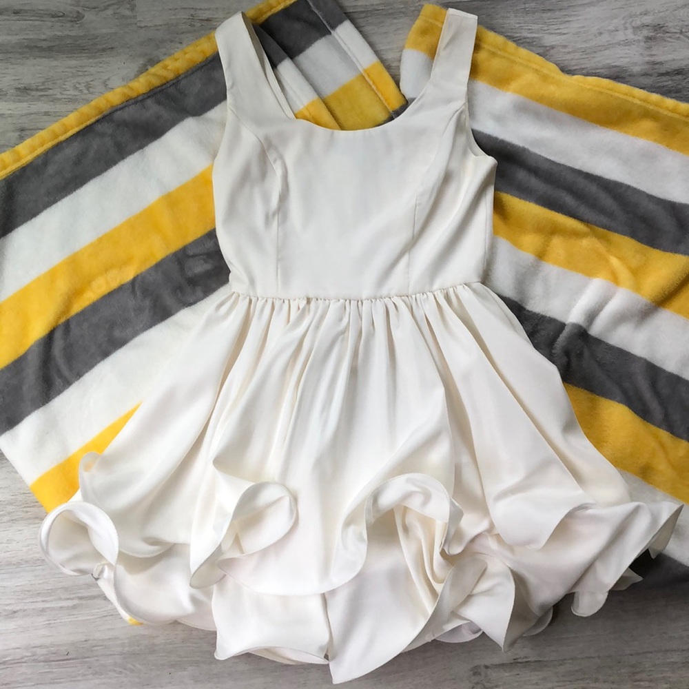 Xenia Boutique Cream Mini Dress